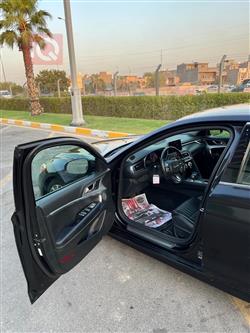 جنسس G70